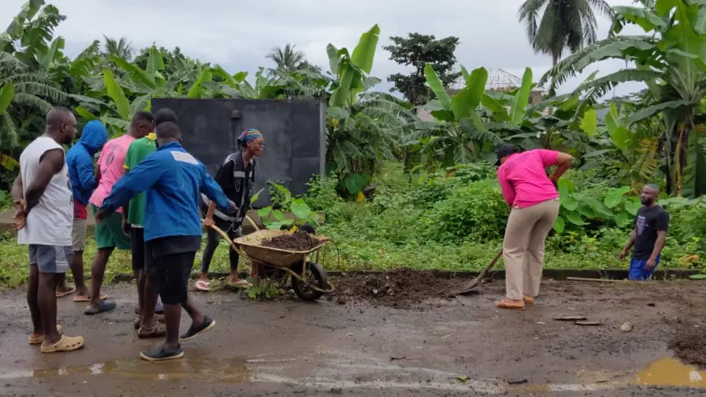 Clean Mokindi. Clean Limbe. Green Cameroon: Youth Lead Community Cleanup in Quarter 4