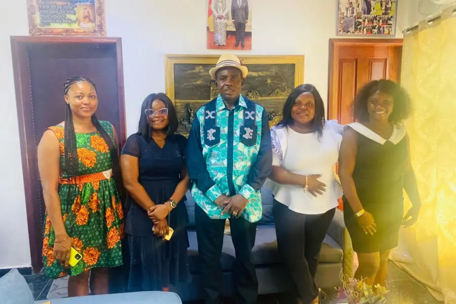 Meeting with the Paramount Chief of Limbe